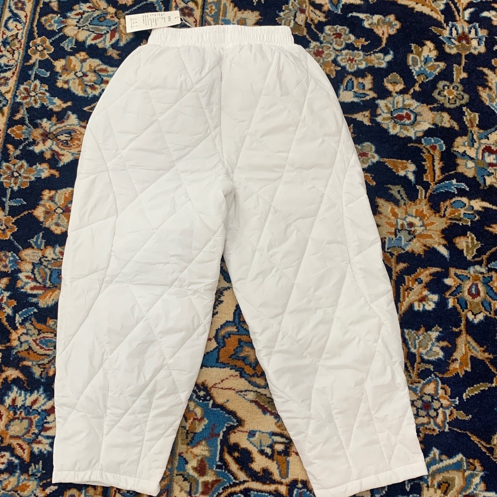 Stylish White Quilted Pants - Picture 13 of 16